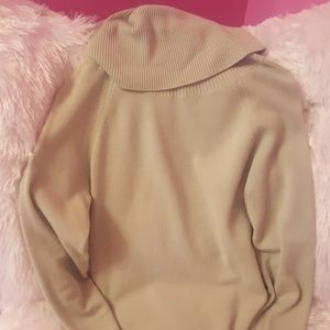 Green turtleneck sweater